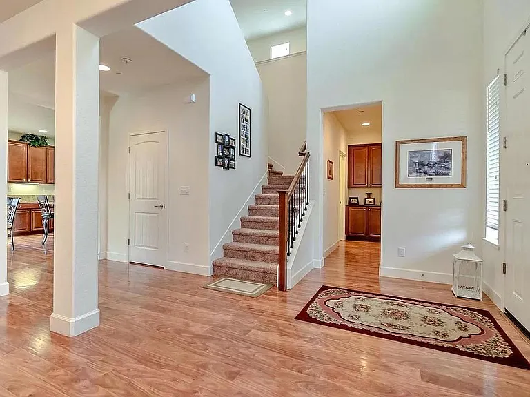 2454 Muller Pl — Photo 10