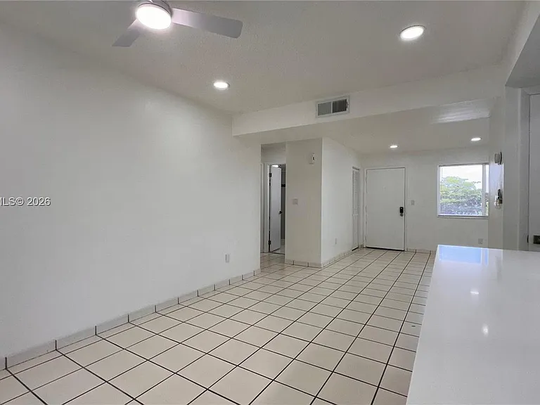 8401 SW 107th Ave #331E — Photo 20