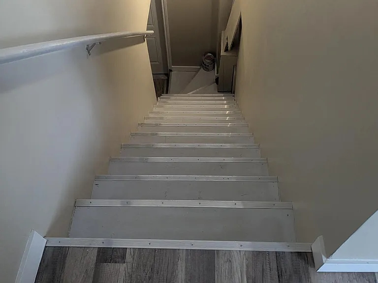 14 N Front St #UPPER — Photo 20