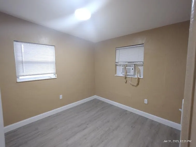 1362 Gardenia Ave — Photo 10