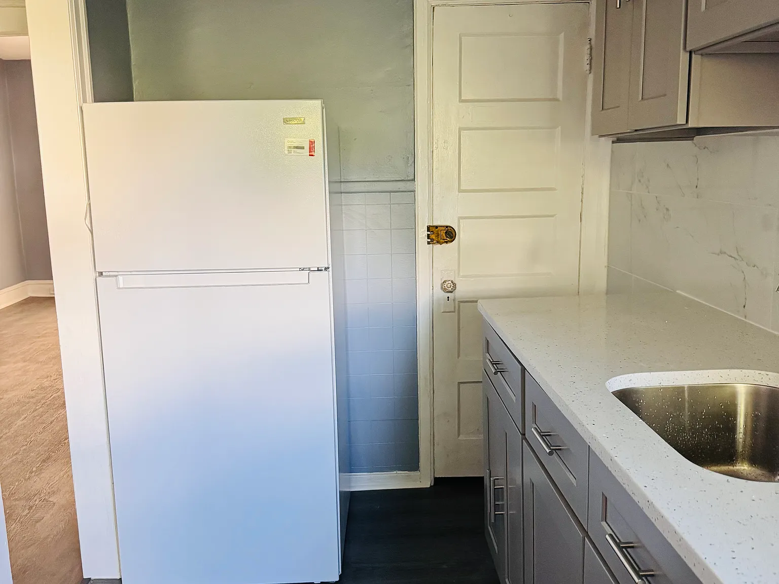 3 bed, 960 sqft, $1,500 — Photo 4