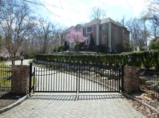 1024 High Mountain Rd, Franklin Lakes, NJ 07417