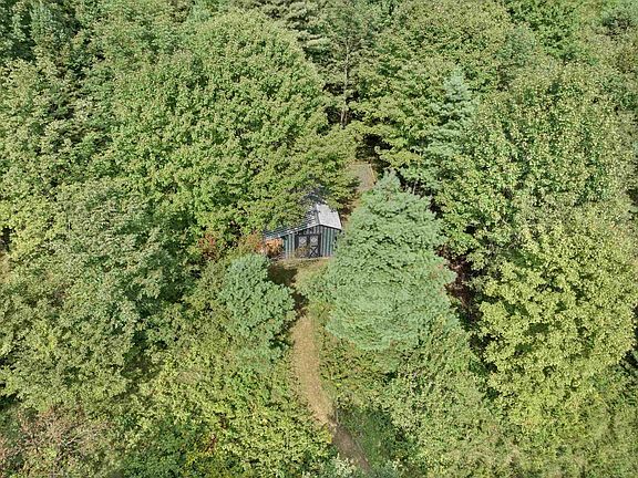 3rd image of 6&8 Barnett Road #6 & 8