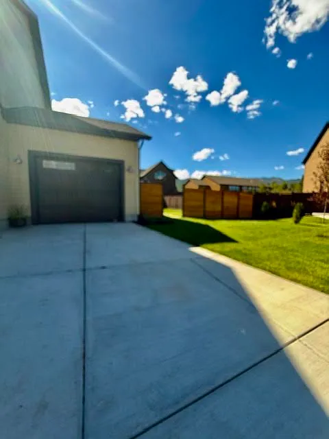 1 bed, 1000 sqft, $1,975 — Photo 4