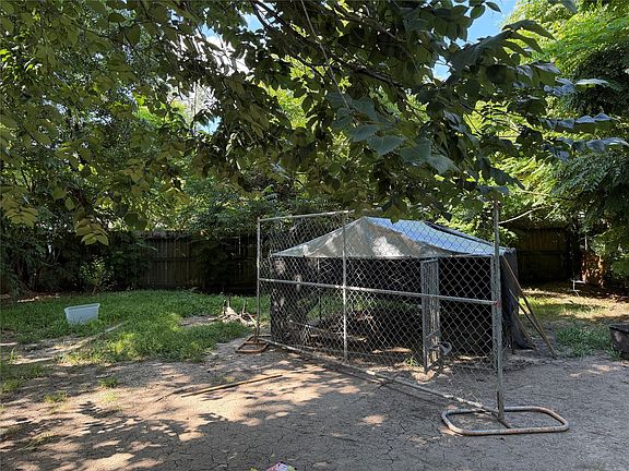 4th image of 5226 Pensdale St