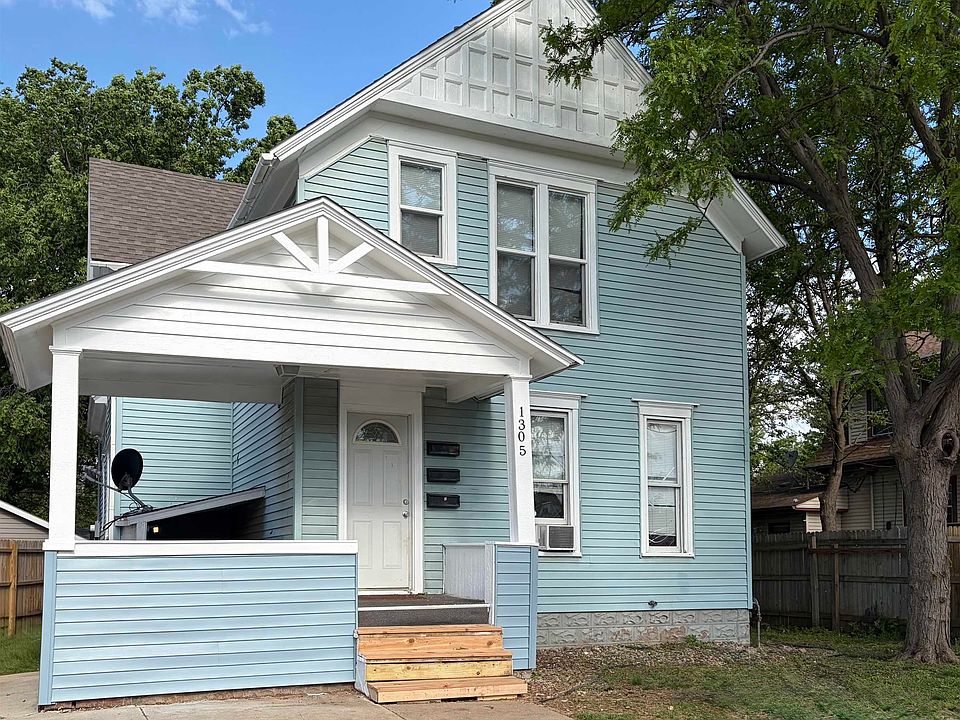1st image of 1305 S Spring Ave