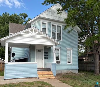 1305 S Spring Ave, Sioux Falls, SD, 57105