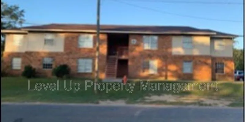 576 Lower Woodville Rd #B3