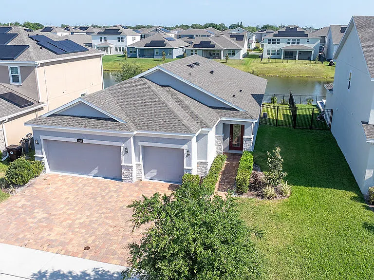 4921 Olivia Ct — Photo 4