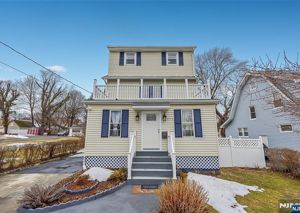 1st image of 271 W Forest Ave