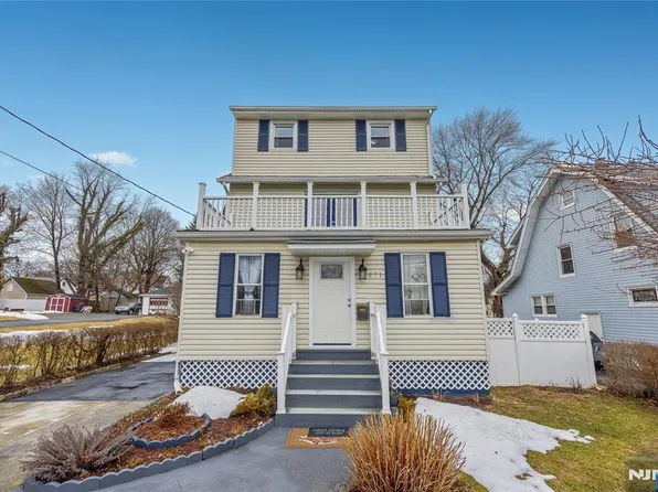 271 W Forest Ave, Englewood, NJ 07631