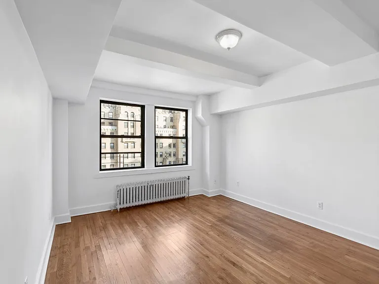 253 W 72nd St #1201 — Photo 15