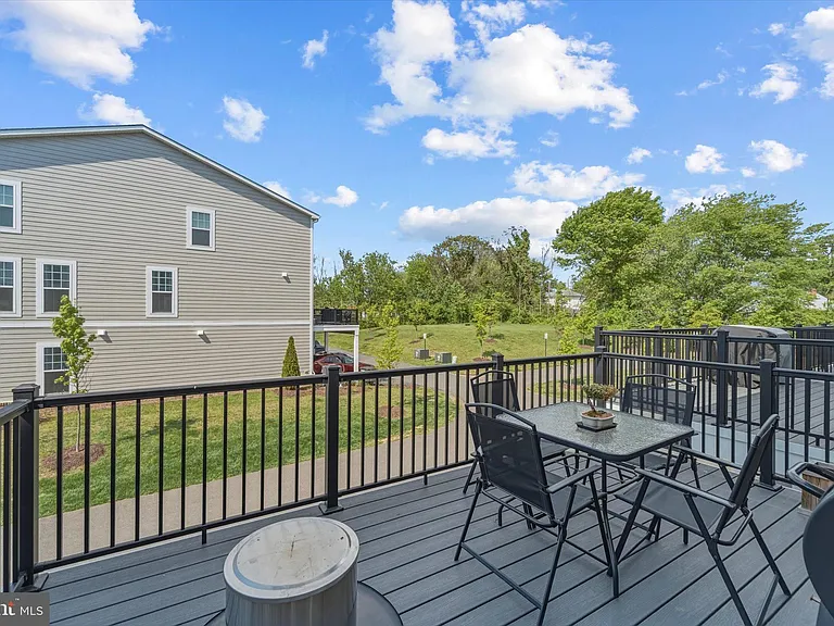 4256 Frost St — Photo 29