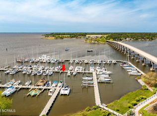 516 S Water St #B35, Oriental, NC 28571