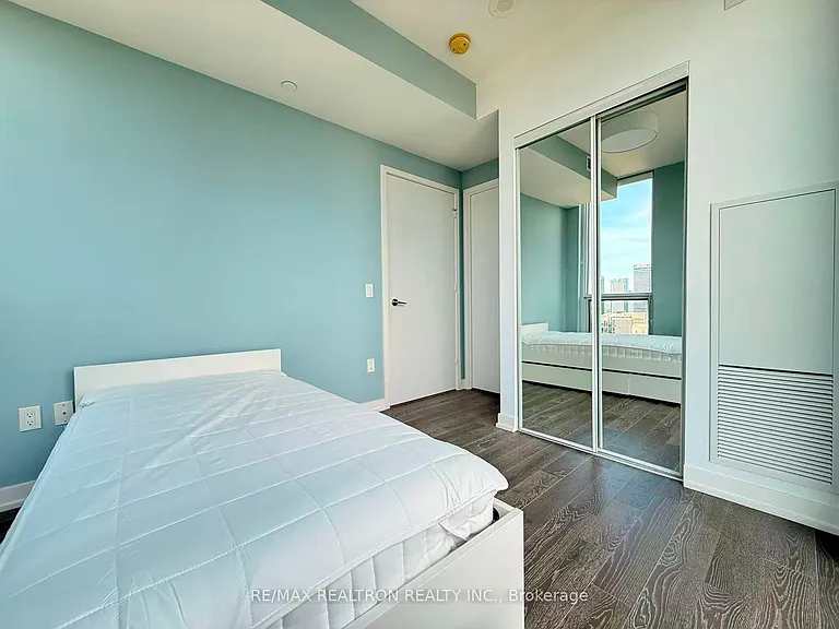 1 Yorkville Ave #3408 — Photo 16