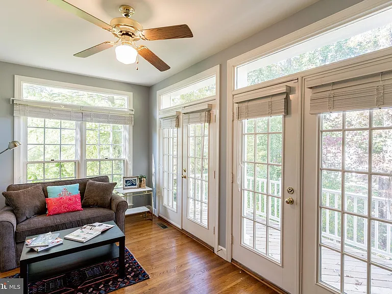 10117 Meyer Point Ter — Photo 14