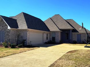 125 Emerald Dr, Brandon, MS 39047