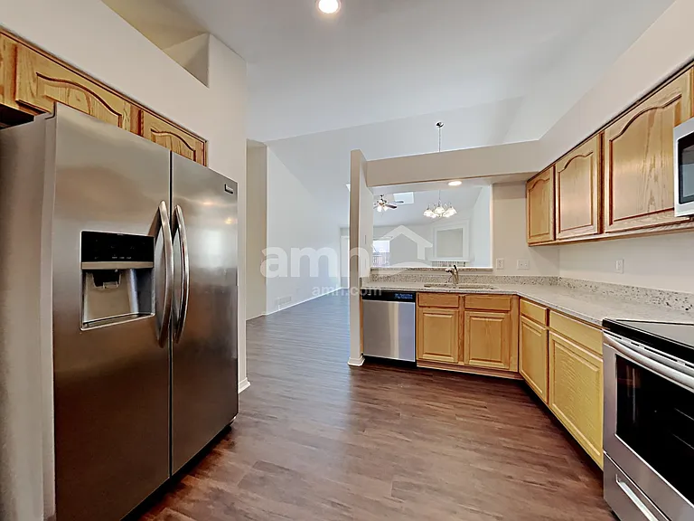 5052 Sacred Feather Dr — Photo 3