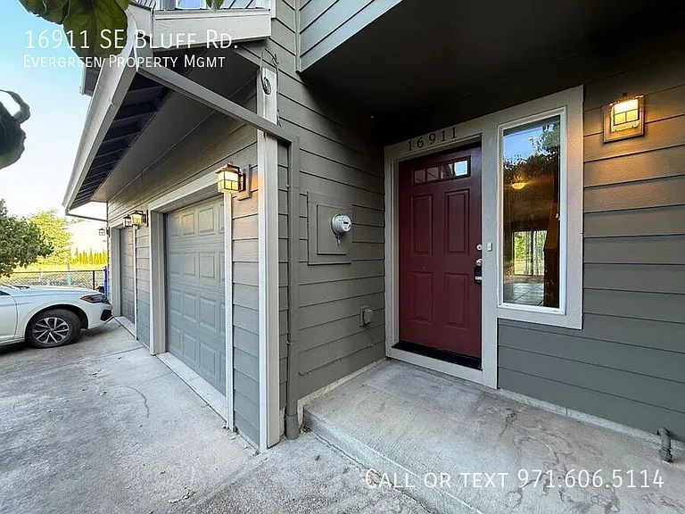 16911 SE Bluff Rd — Photo 3