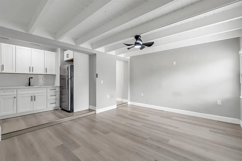 1 bed, 1.0 bath, 1148 sqft, $1,825 — Photo 2