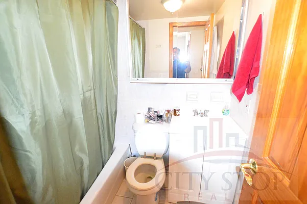 Rented by City Stop Realty | media 10