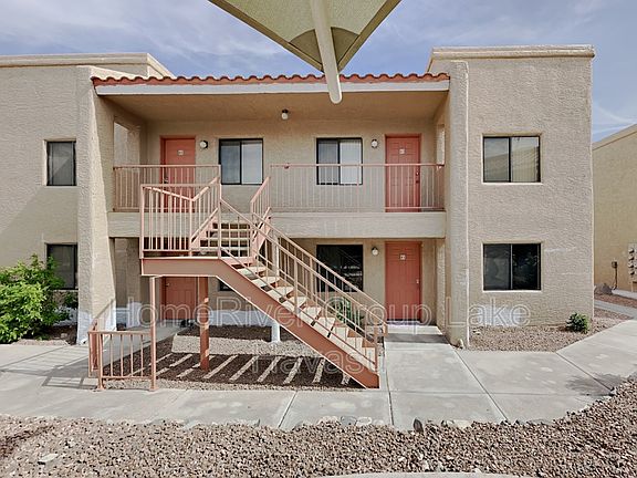 2nd image of 1989 Mesquite Ave #42