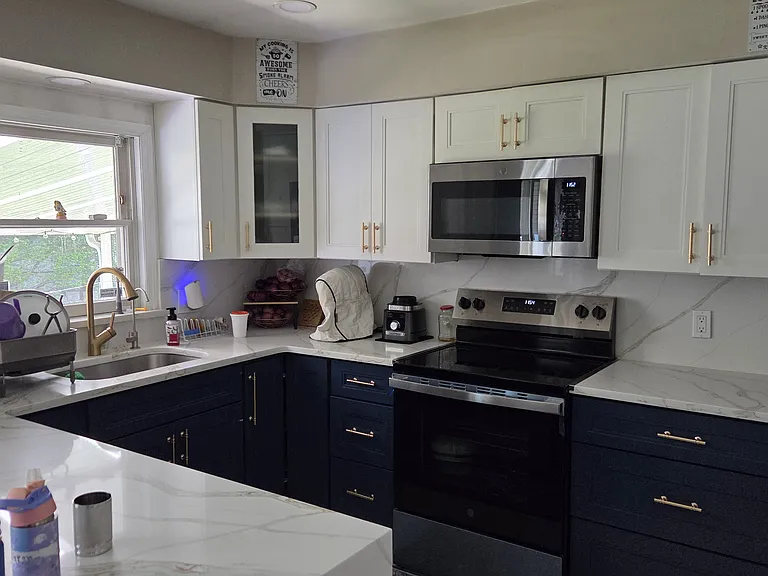 41 Ontario Ave — Photo 20