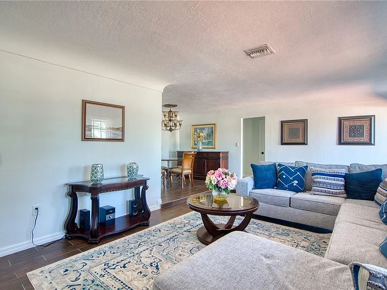 3513 E Shore Rd — Photo 4