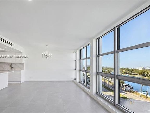 3rd image of 5055 Collins Ave #Cu-7m