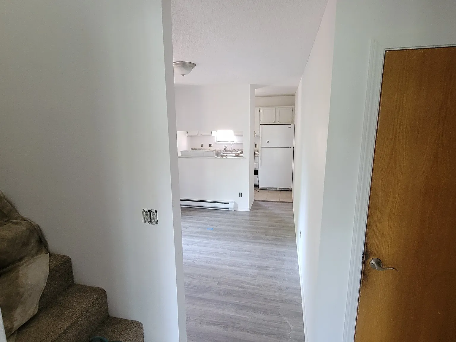 3 bed, 1.5 bath, 1300 sqft, $2,500 — Photo 1