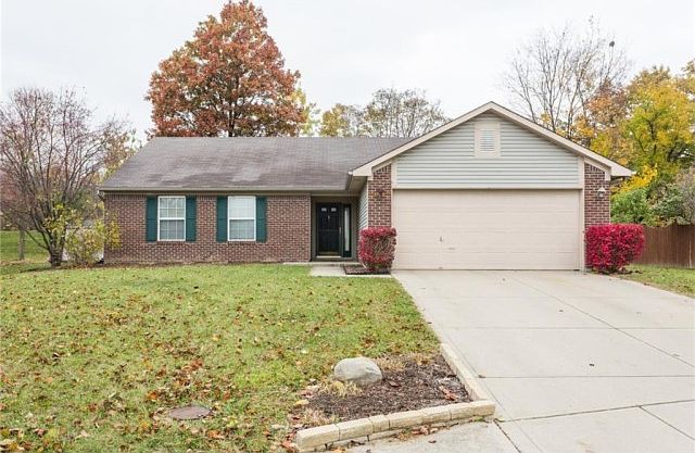 1st image of 581 Woodfield Cir
