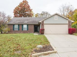 581 Woodfield Cir, Avon, IN