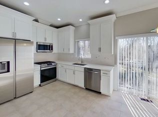 3876 N Milwaukee Ct, Chicago, IL 60641