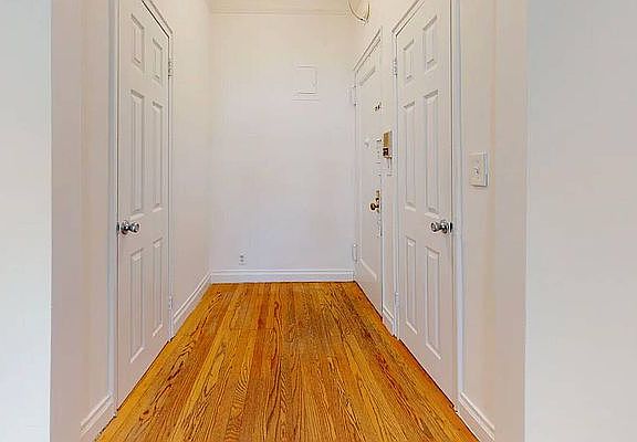 3rd image of 339 E 77th St APT 4e