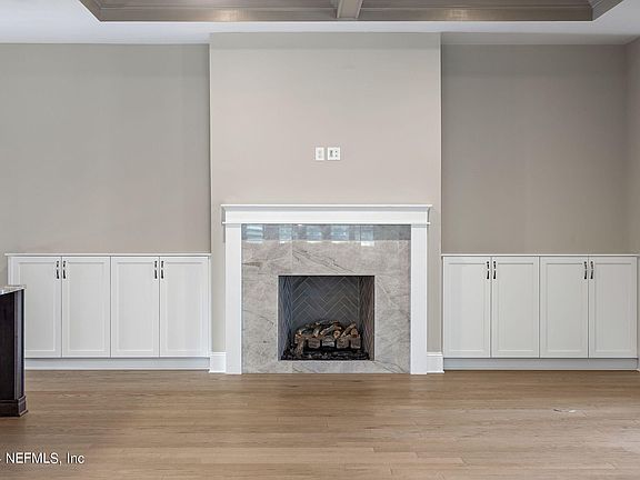 5th image of 523 SHINNECOCK Drive