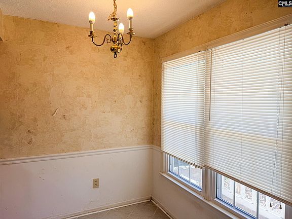 2nd image of 309 Tradd St