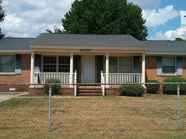 4430 Wellington Dr