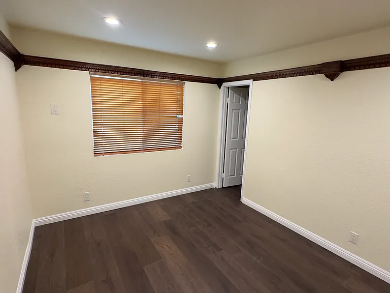 Deaver Dr — Photo 23