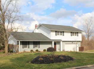 1124 Brookside Dr, Newark, OH 43055