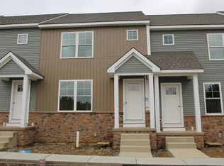 49 Coastal Ave #25, Ephrata, PA 17522