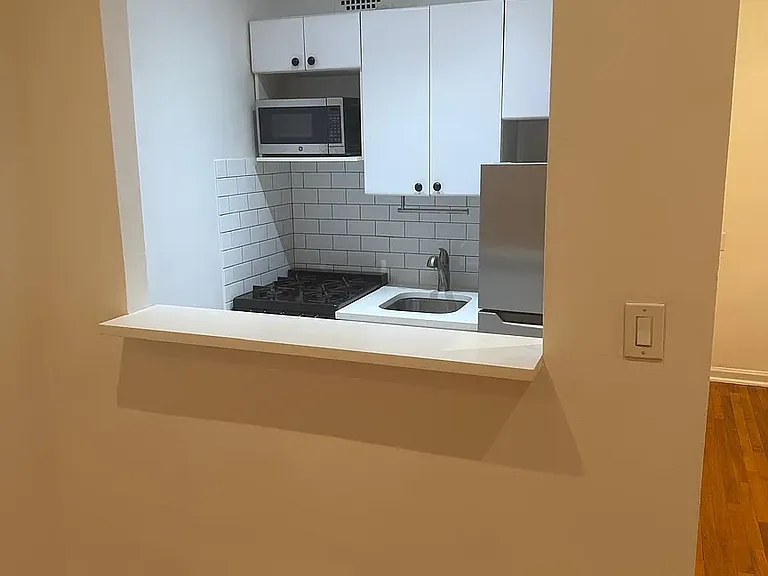 119 E 83rd St #5D — Photo 2