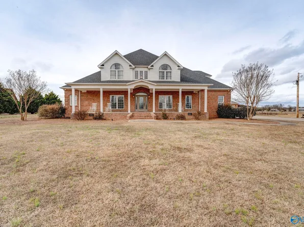985 County Road 163, Centre, AL 35960