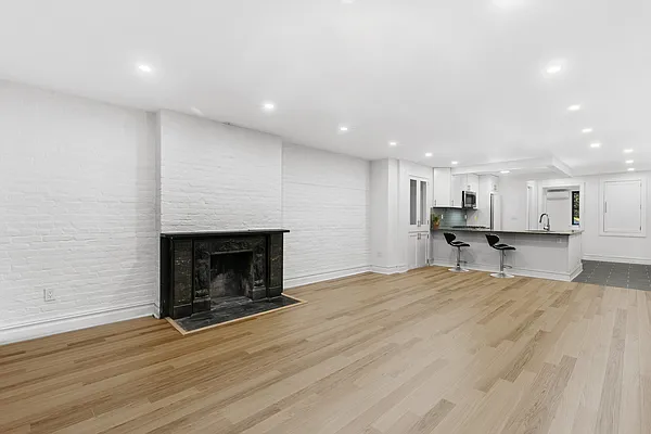 Rented by Brown Harris Stevens | media 9