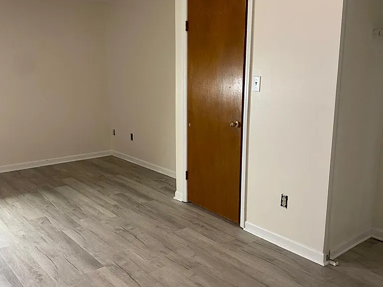 1705 Kayla Ct — Photo 7