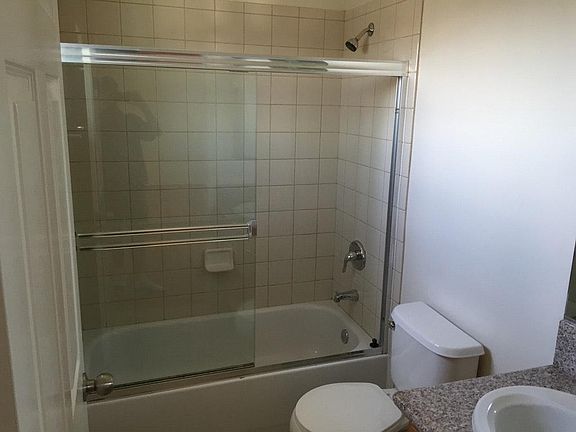 5th image of 8907 Glendon Way