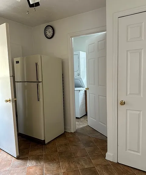 940 Jennelle Rd — Photo 9
