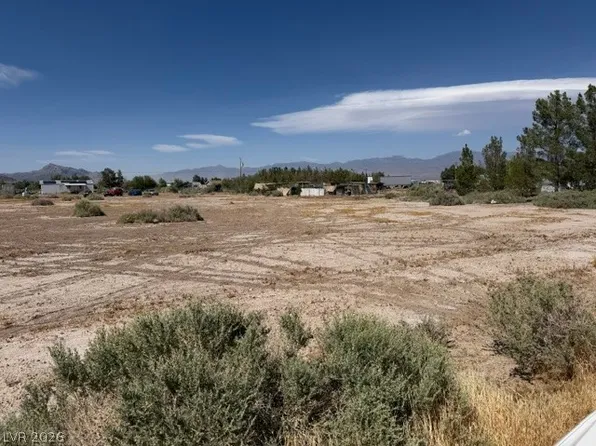 4580 Flamingo Rd, Pahrump, NV 89048