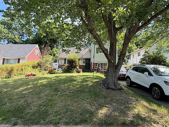 2nd image of 6104 Greenvale Pkwy