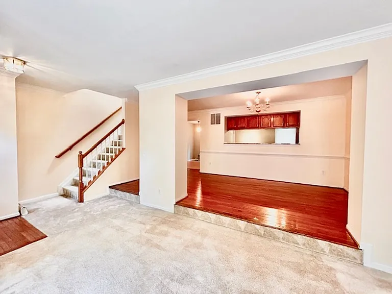 7503 Westmore Dr — Photo 2