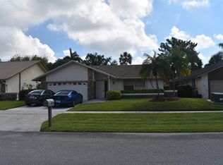 21589 Kapok Cir, Boca Raton, FL 33433